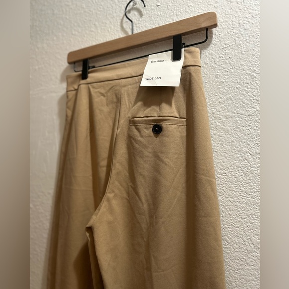 Bershka High Waist Wide Leg Pant • Khaki Tan Dress Pant • Size 4 / EUR 36 - Picture 9 of 10